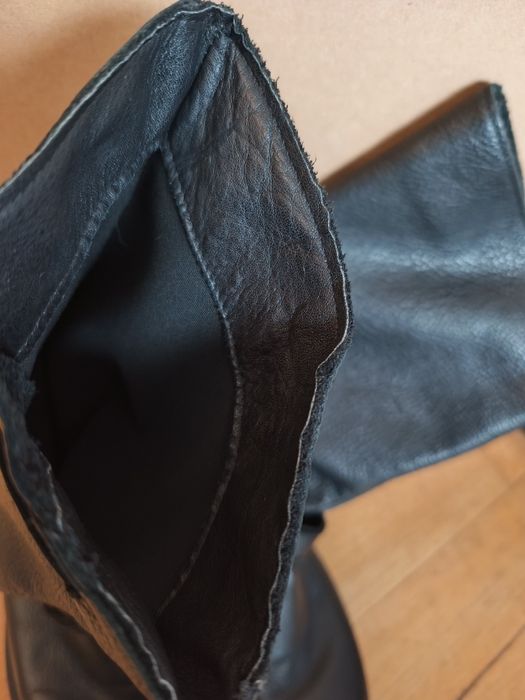 Buty skórzane, włoskiej firmy Vera Gomma, rozmiar 37

Rozmiar 37

S