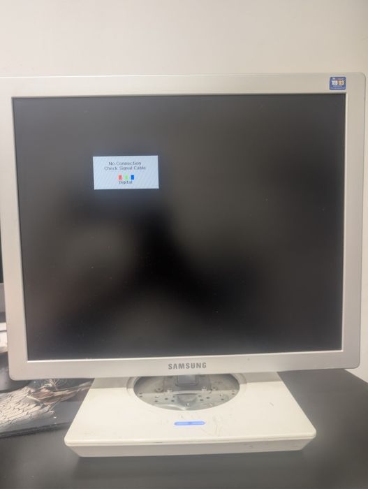 Монітор Samsung 970P