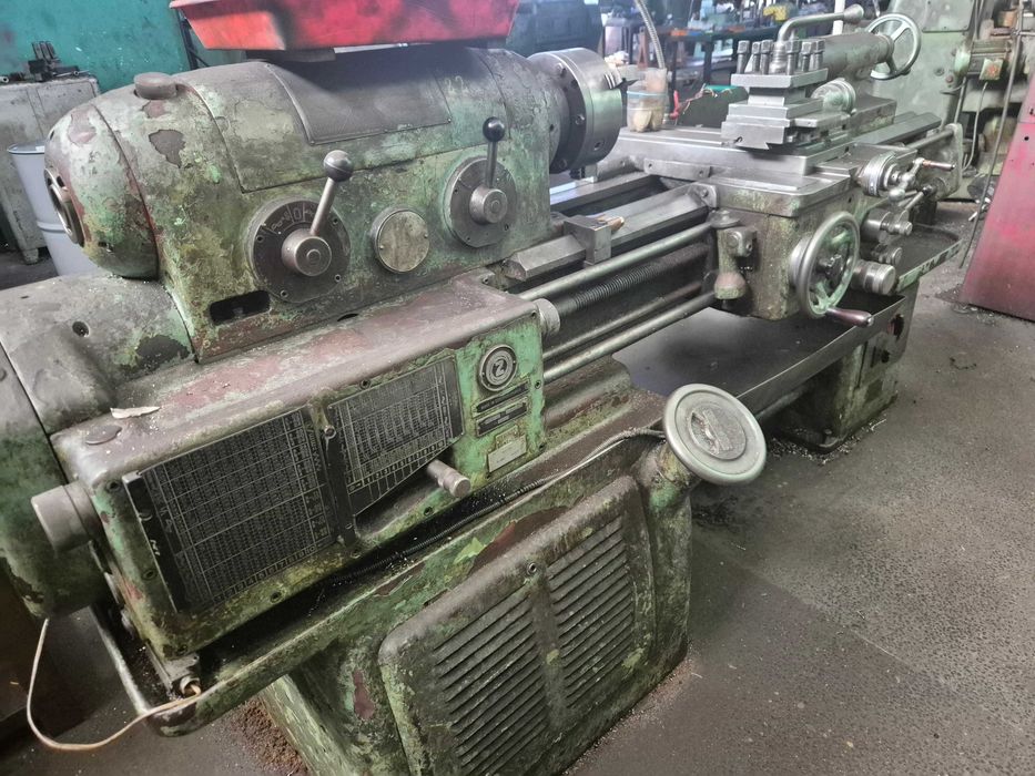 Tokarka TOS Sv18