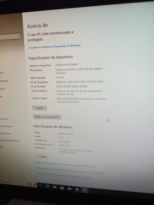 Vendo PC perfeitamente para jogos com monitor e controle da ps4