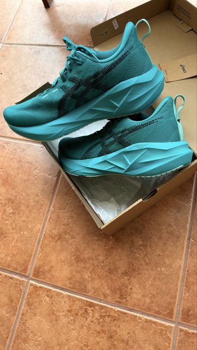 ASICS Novablast 5 – jak nowe