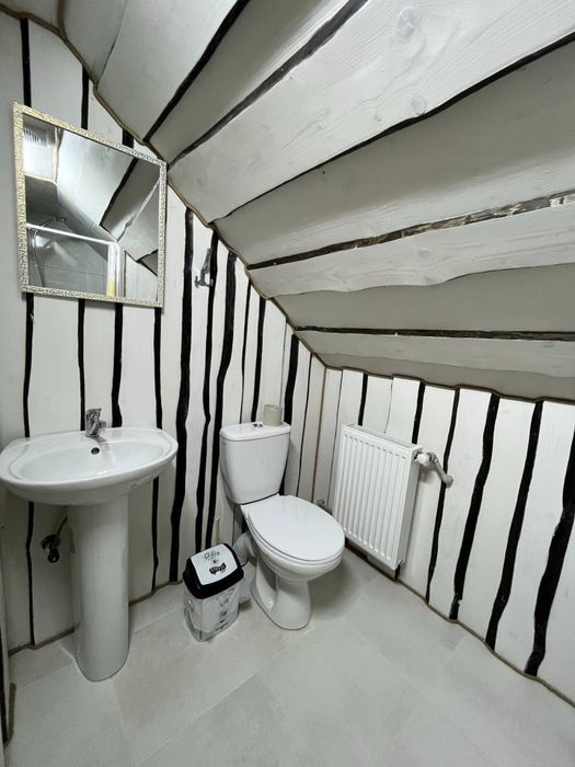 Оренда в Карпатах Котеджів .ВІЛЬНО НА НОВОРІЧНІ.Басейн, чани, сауна.