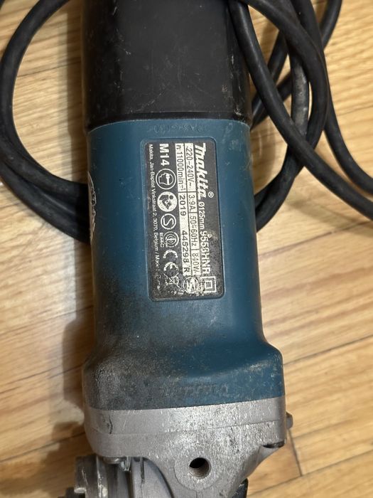 Кутова шліфувальна машина болгарка Makitta