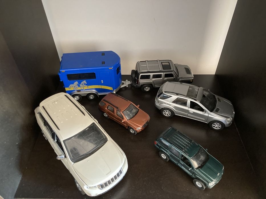 Miniaturas carros e motos