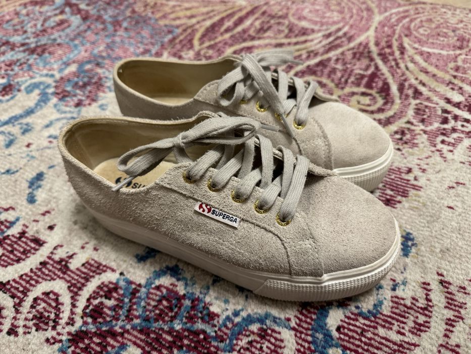 Сірі замшеві шкіряні кеди на платформі натуральна шкіра superga