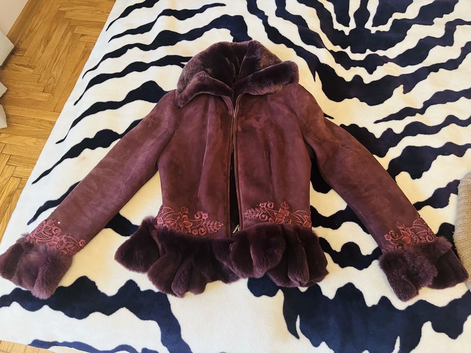 Полушубок натуральний(практично новий)