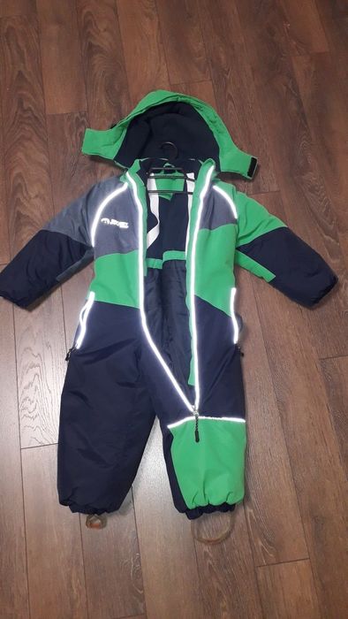 Комбінезон р-р110 дуже теплий.