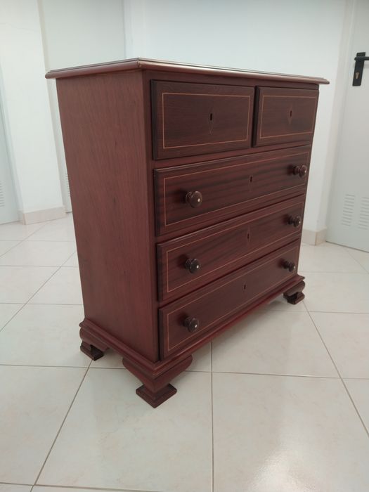 Cómoda 5 gavetas