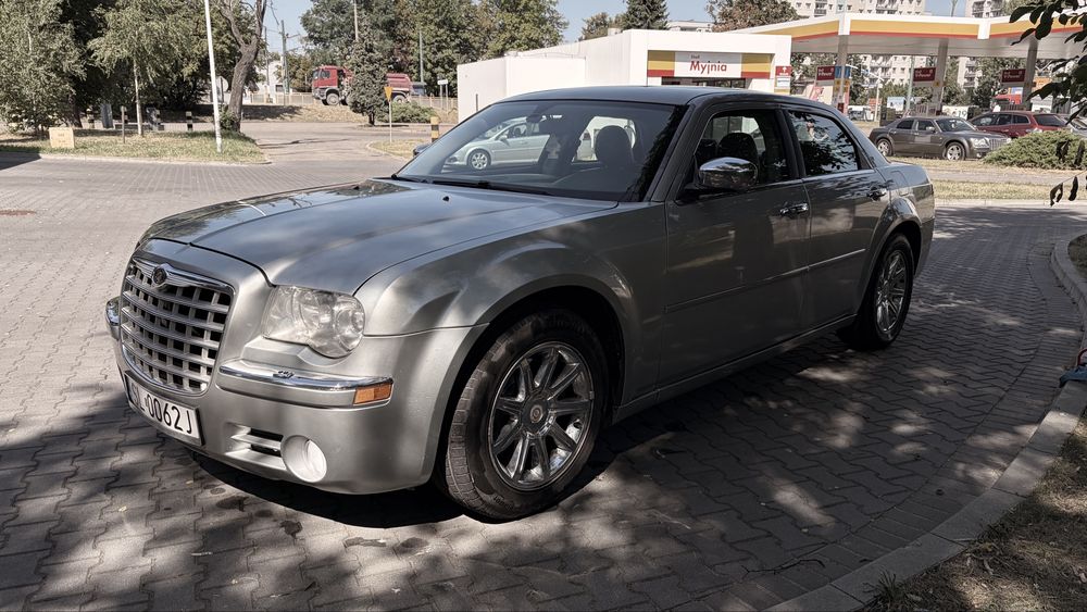 300c 5.7 hemi zadbany bez gazu