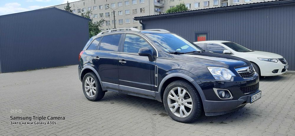 Автомобіль Opel Antara