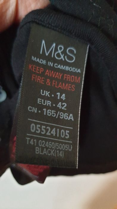 Sukienka mała czarna z cekinami XL 95% wiskoza