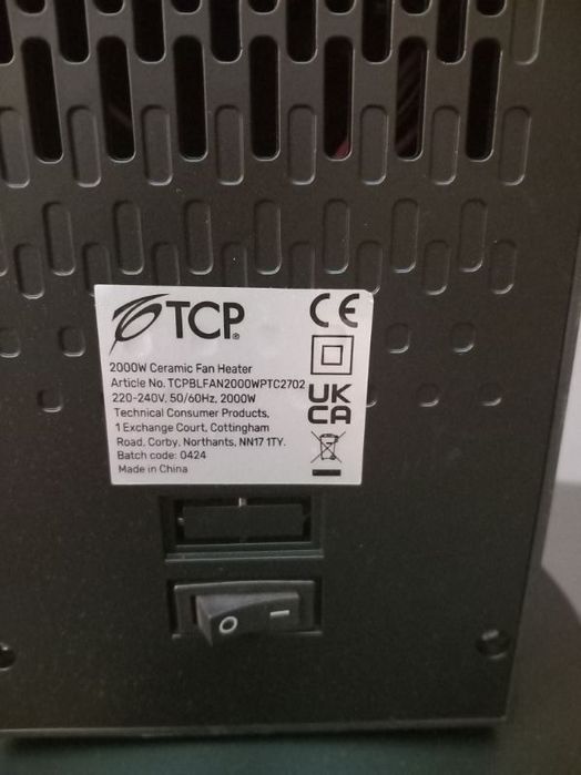 Czarny wentylator grzewczy 
TCP 2000W