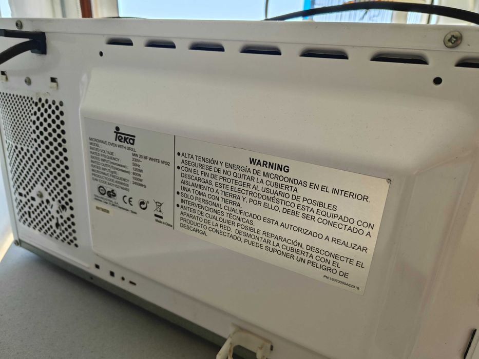 Micro-ondas com Grill Teka MW 20 BF (Instalação Livre / Bancada) - Branco