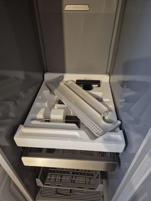 Парова шафа SAMSUNG AirDresser DF60R8600CG/LP
Код товару: S23708