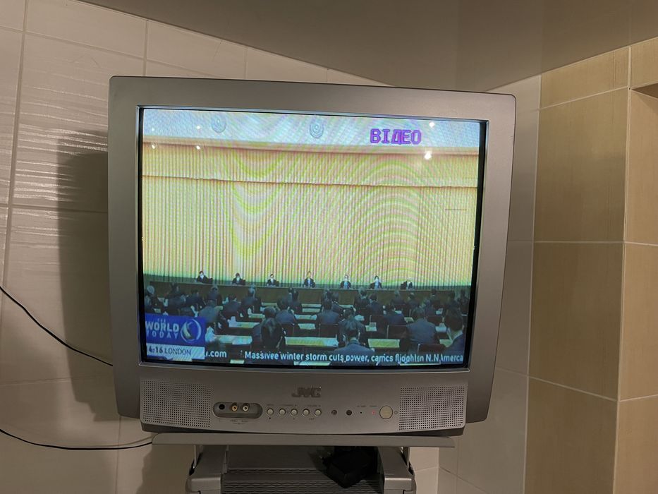 Телевізор JVC у відмінному стані!