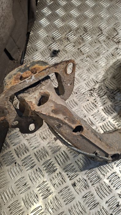 Zwrotnica Wahacz Lewy Tył Bmw E46 2.0D