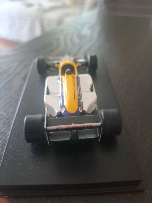 Miniatura Williams FW11B Nelson Piquet Campeão do Mundo 1987