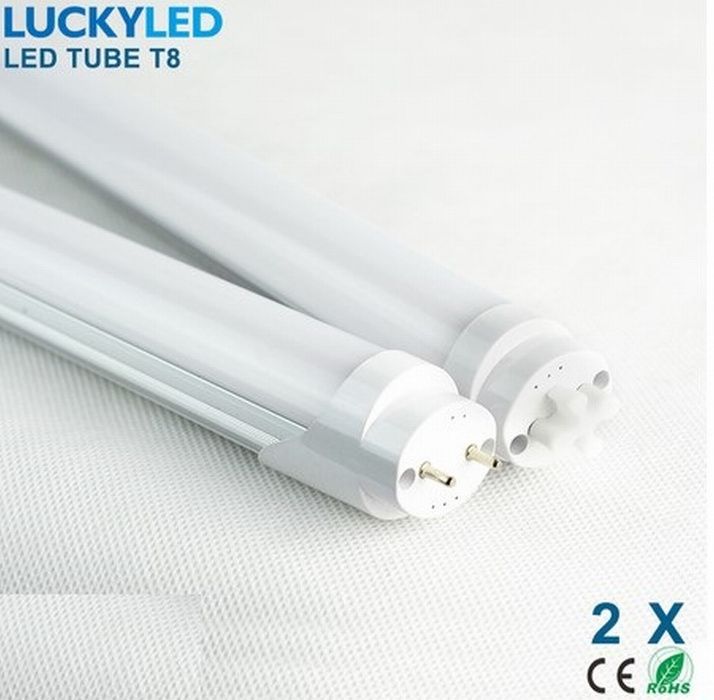 Lampada Tubular T8 em LED 9W 60cm