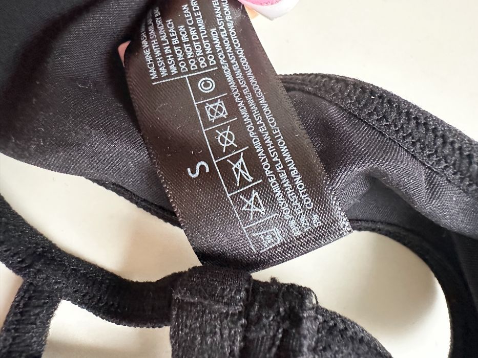 Czarny komplet bielizny biustonosz i stringi Marlies Dekkers S 70D