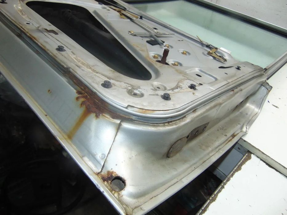 Volvo 244 portas " usado em bom estado " para venda