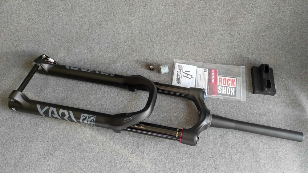 Вилка Rock Shox Yari RC DebonAir (170мм), Новая
