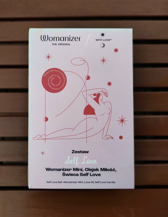 Zestaw dla kobiet WOMANIZER: stymulator intymny mini + olejek Miłość 10ml +  świeca Self Love 30g