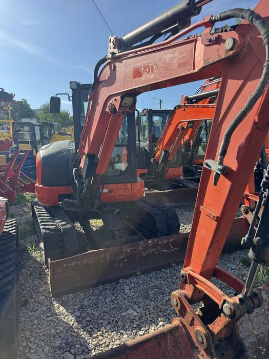 Mini giratoria kubota u48