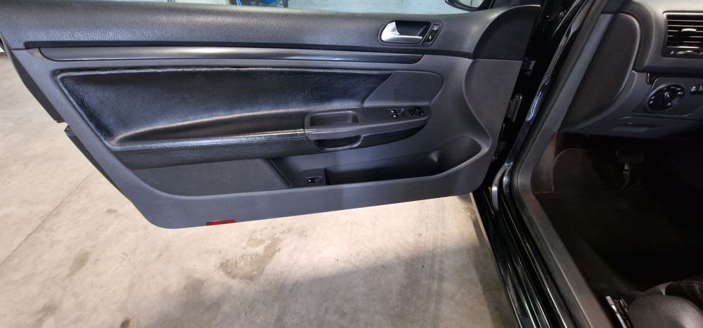 Vw Golf V 2.0 Tdi caixa dsg