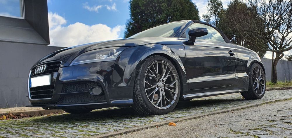 Audi TT Roadster 2.0 TDi quattro S-line