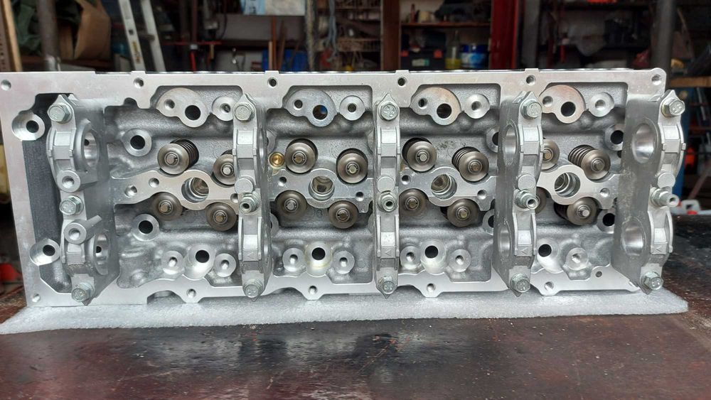 Nowa głowica Mitsubishi Fuso i Pajero 3L. KOMPLET