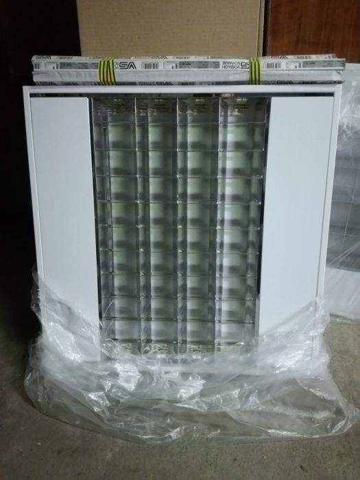 Lampa wstropowa agat 4*14w 2sztuki
