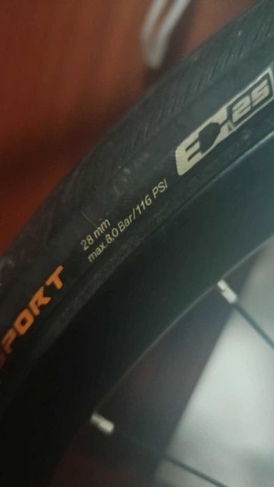 Bicicleta estrada Superior X-ROAD GF com rodas carbono