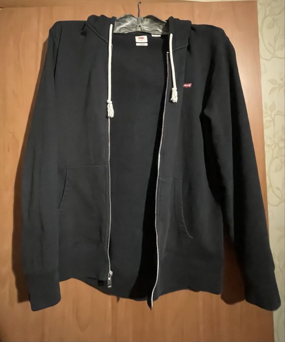 Продам зип-худи levis
