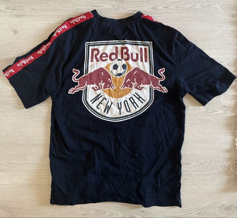 Чорна оверсайз футболка House x Red Bull New York