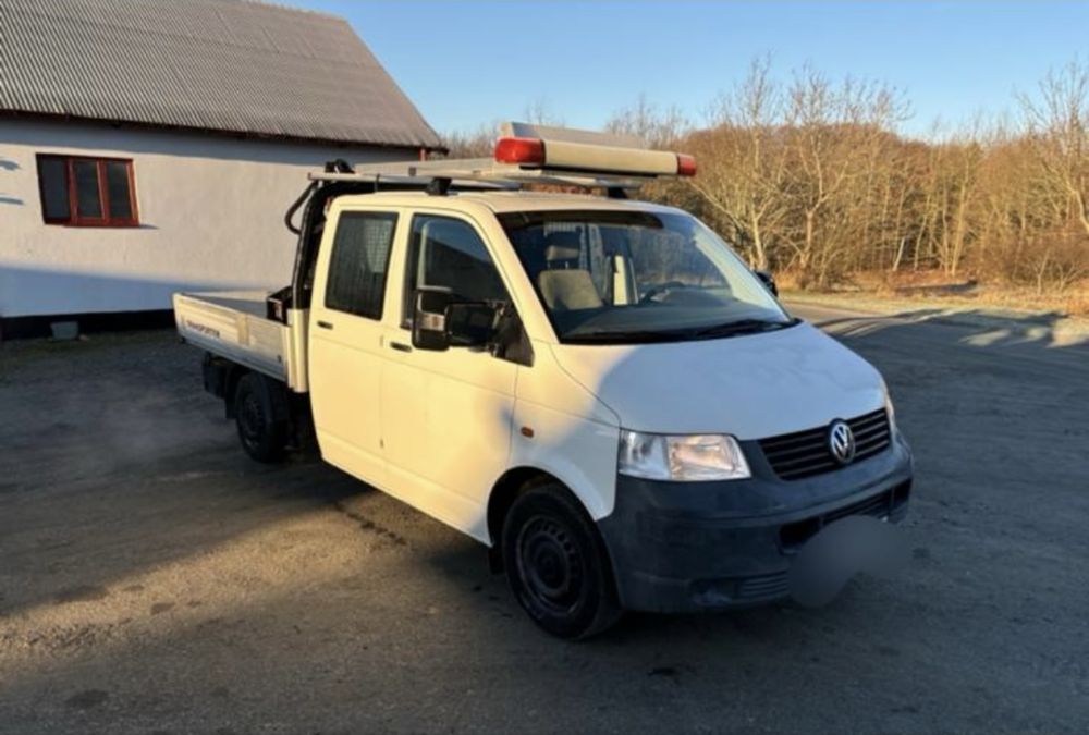 VW Transporter T5  1,9 TDI z żurawiem HIAB
