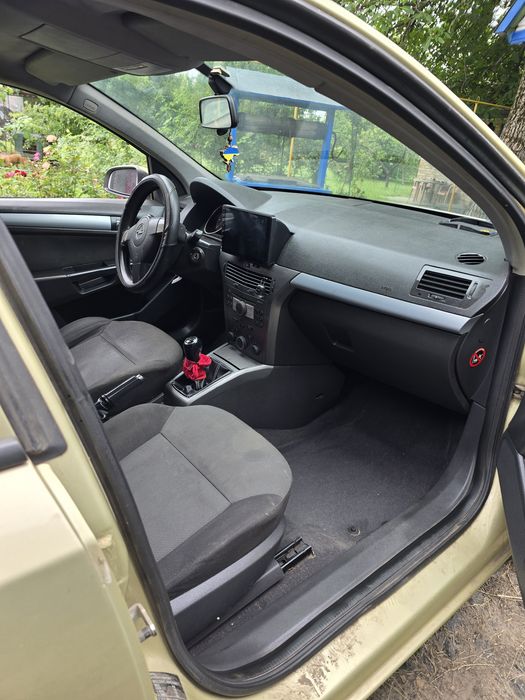 Opel Astra h 1,7