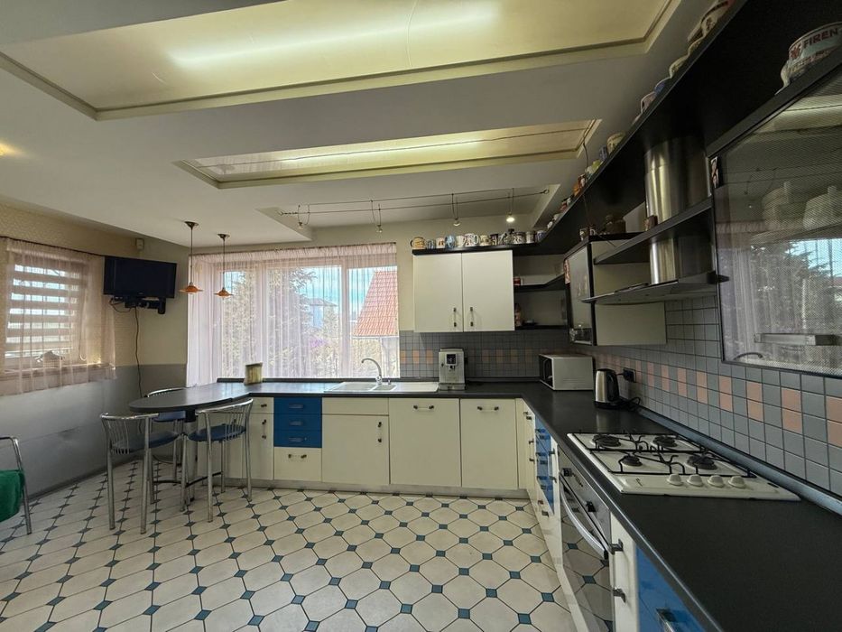 Продаж затишного будинку у Брюховичах