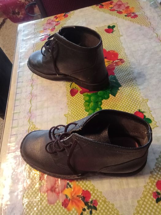 Робочі чоботи напівчоботи черевики рукавиці