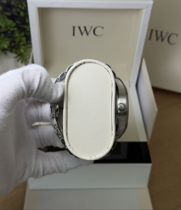 Годинник IWC Schaffhausen Pilot’s Watch