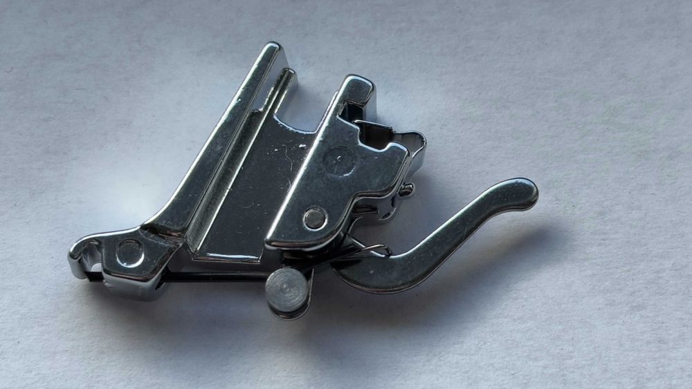 Adapter dla domowych maszyn do szycia