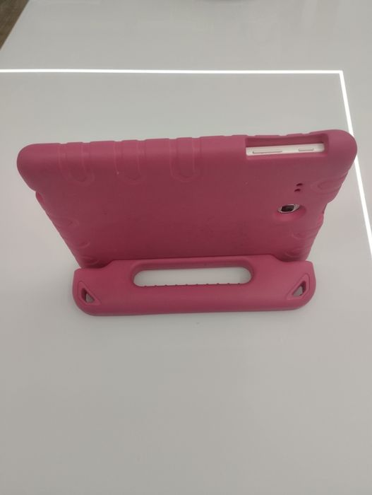 Solidne Etui na tablet 9,6"