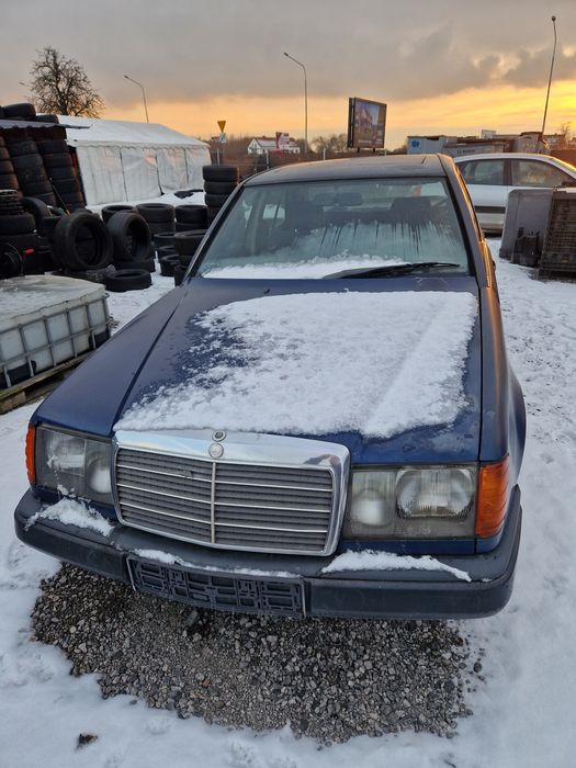 Mercedesa W124 Na części/2,3 benzyna/manual