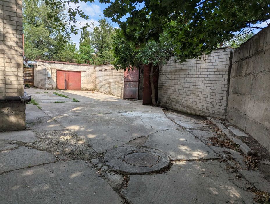 Продаж складського приміщення 150 м² з комунікаціями, вул. Паркова 2 Е