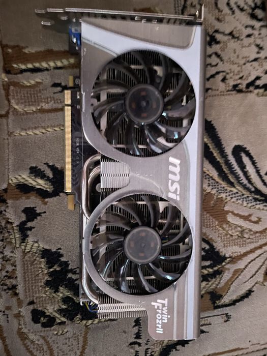 Gtx 560 ti  2 gb