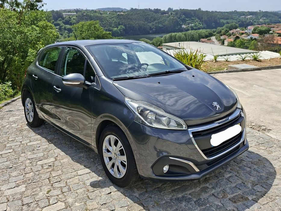 Peugeot 208 1.6 HDI Style 11/2015