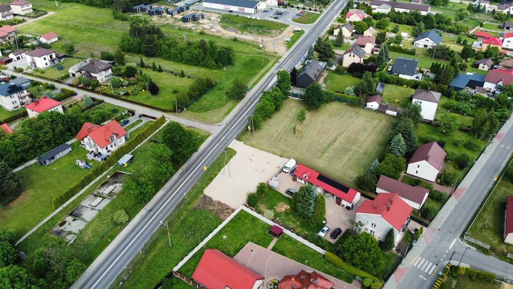 Atrakcyjny teren do wynajęcia w Żarkach idealna lokalizacja przy DW780