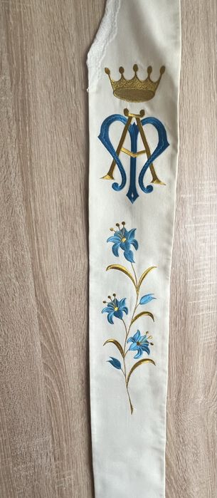 Stuła kapłańska haftowana Maryjna kremowa (ecru)