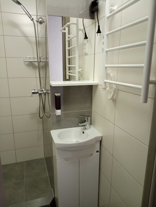 квартира-студія погодинно (площа 17 м2 - 750 грн/доба ). На Волі