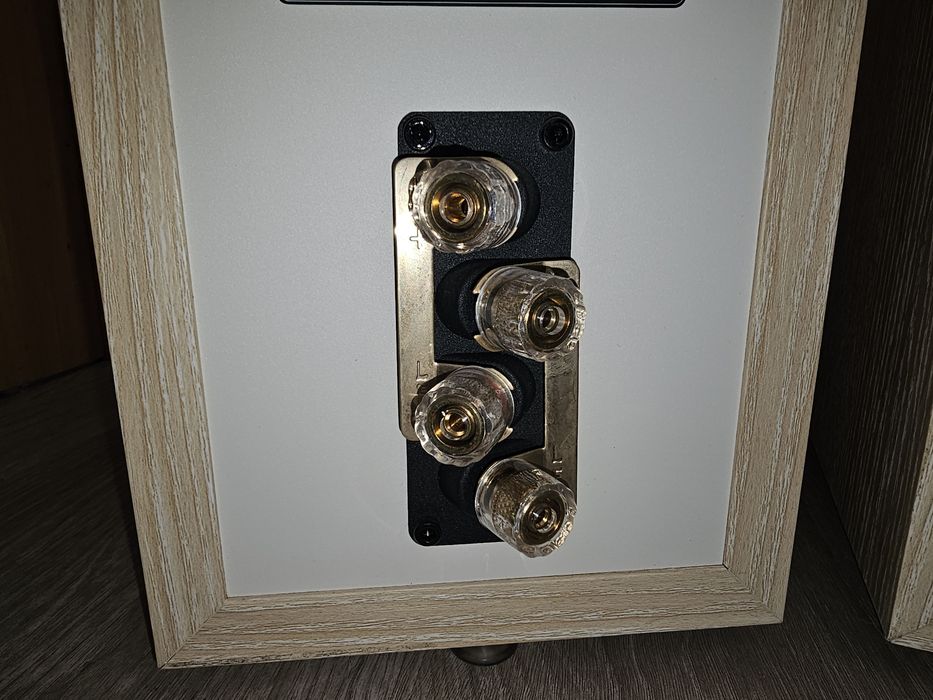 Colunas Wharfedale 12.0