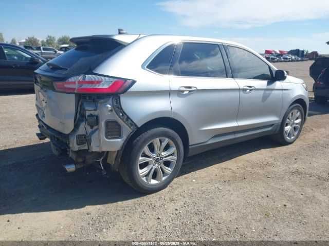 Ford Edge Titanium 2023;